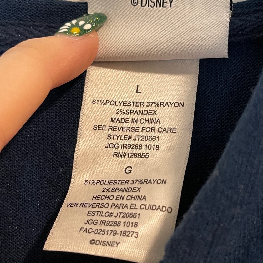 Disney Fireworks Lightweight Sweater size L - Picture 5 of 5